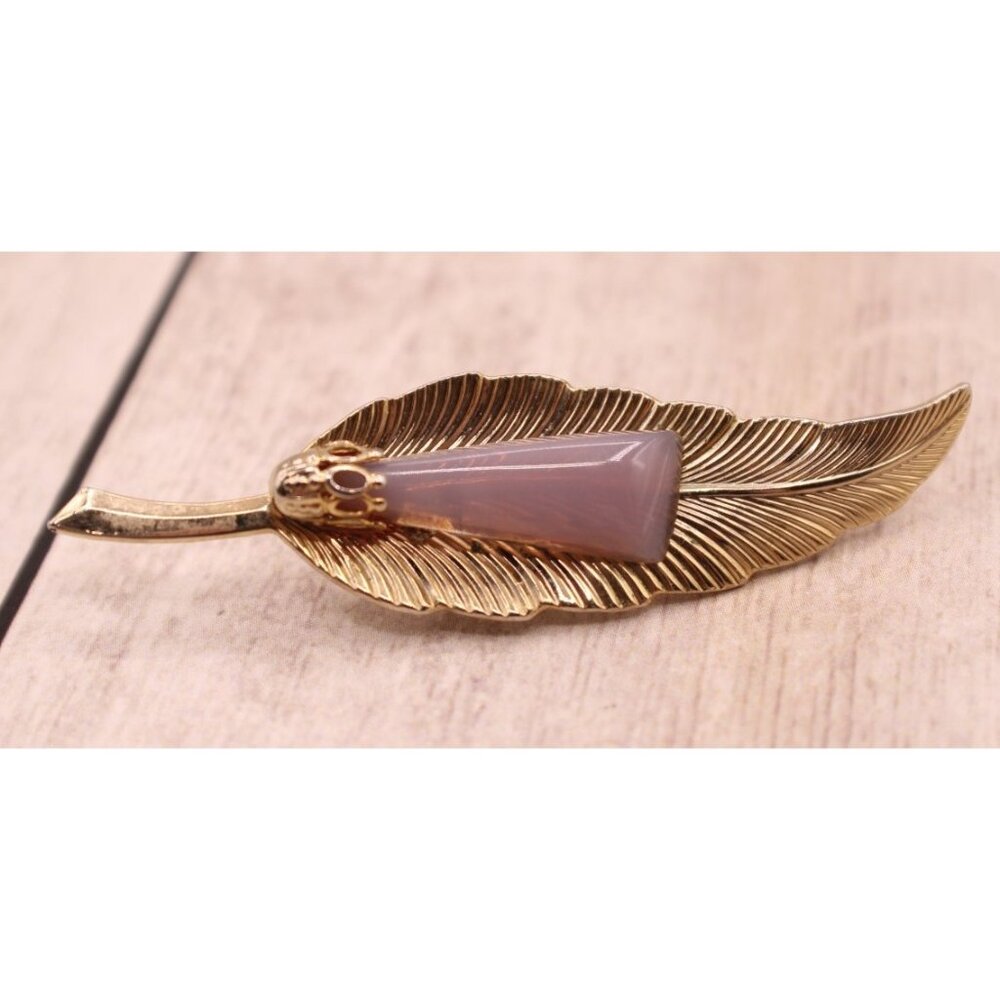 Vintage Leaf Pin Brooch Purple Lilac Cabochon Stone Estate Jewelry Gold Tone